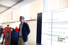 ForexDay 2014 Conferencias Sala Plasma Wall 16